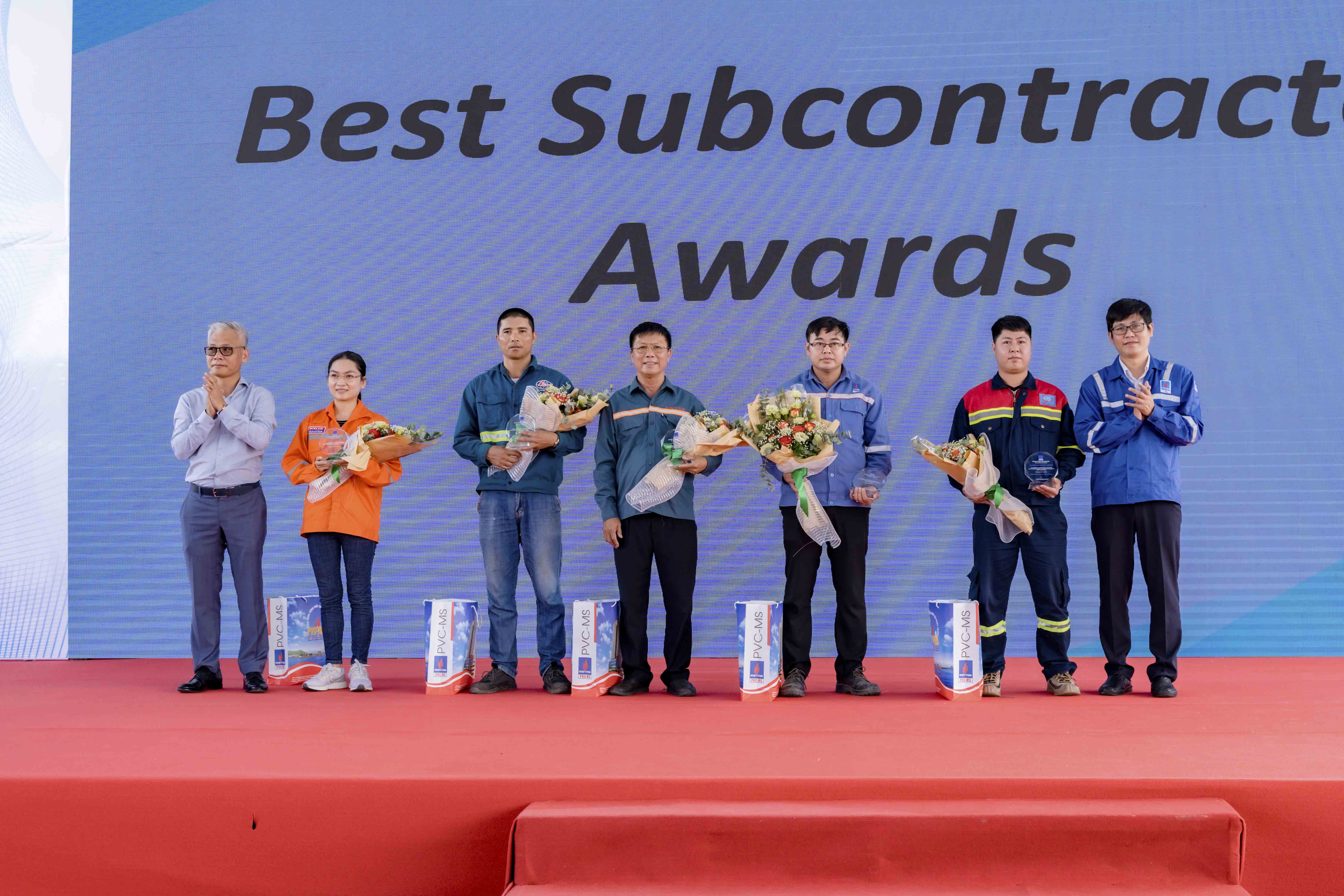 SEP-HUNG-SEP-MAN-TRAO-QUA.jpg